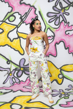 Load image into Gallery viewer, Flower Bouquet Silk Scarf